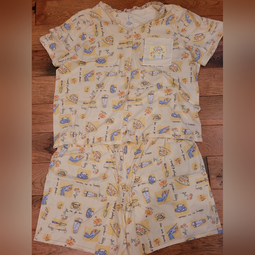 Women's pajamas